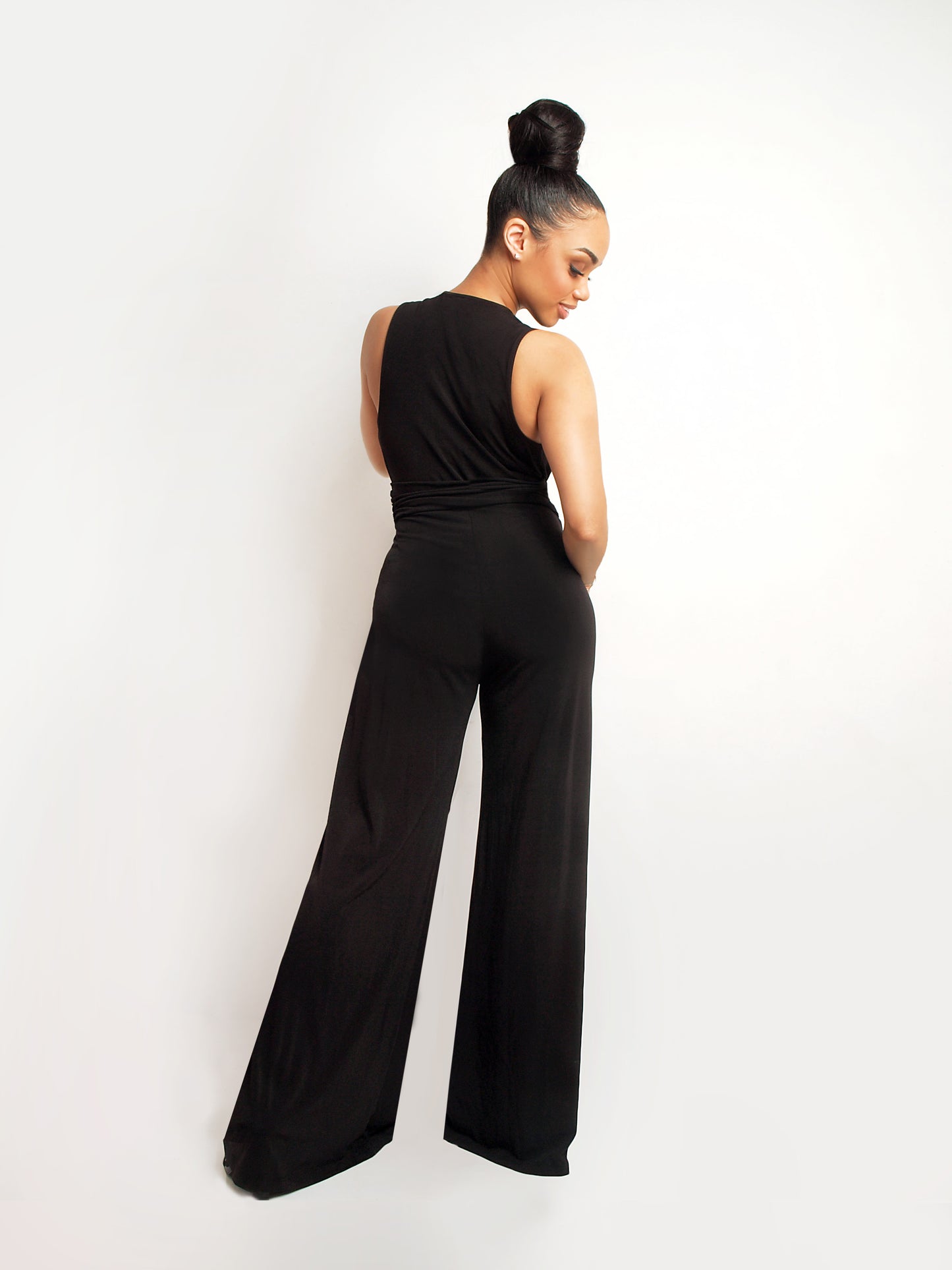 V cut jumper